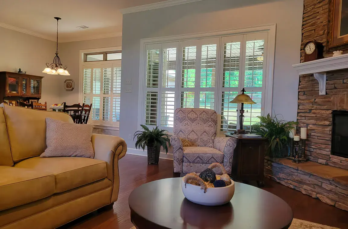 TSSUS_302_Living Room_Customer Imagery_ TU61237.webp