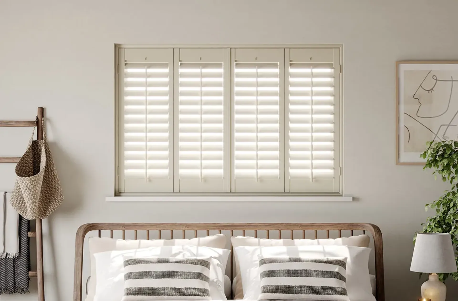 TSSUS_47_Hardwood_Full_Height_Cream_Central.webp